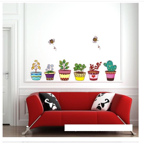 Decal trang trí tường - Nhiều Chậu Hoa Hoạt Hình Ong Vàng