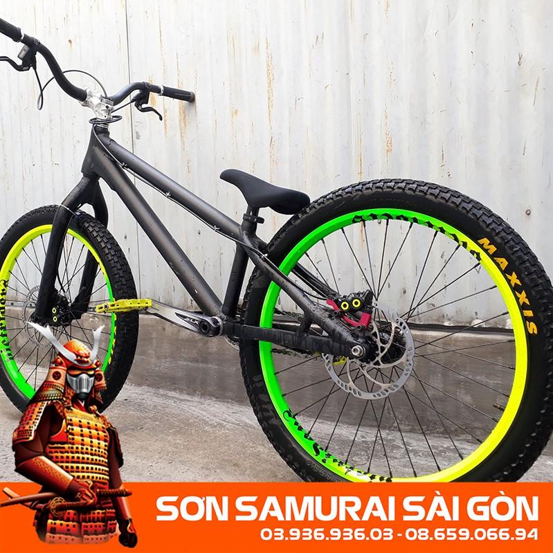 Sơn SAMURAI KUROBUSHI 56** MÀU VÀNG HUỲNH QUANG chính hãng dành cho xe máy