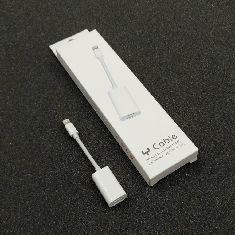 Cáp Lightning Chia Cổng Sạc Và Loa Dành Cho Iphone 7 Plus