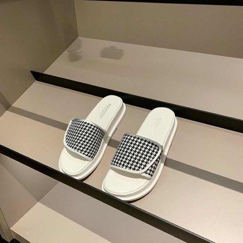 Dép nữ siêu nhẹ chống trơn chống nước ngựa vằn, báo đốm, kẻ ô