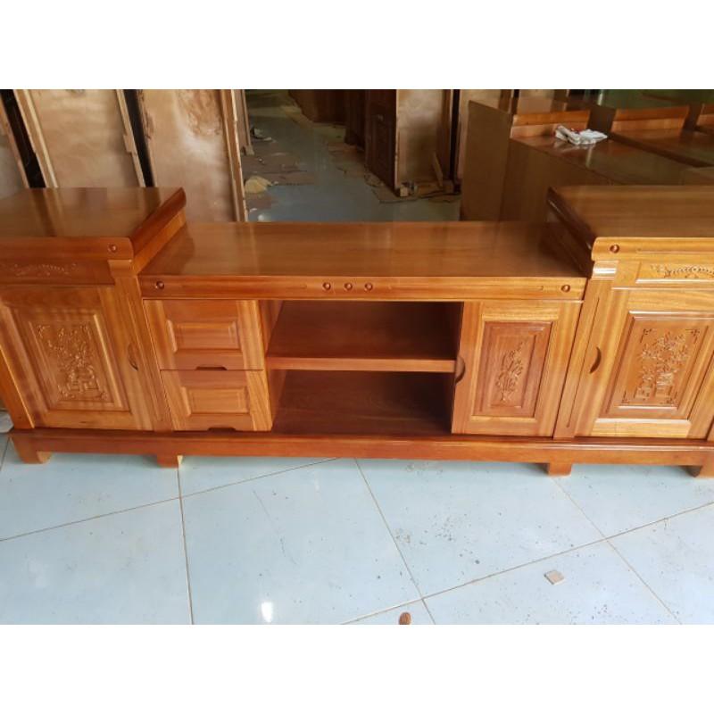 kệ tivi gỗ tự nhiên giá thật
