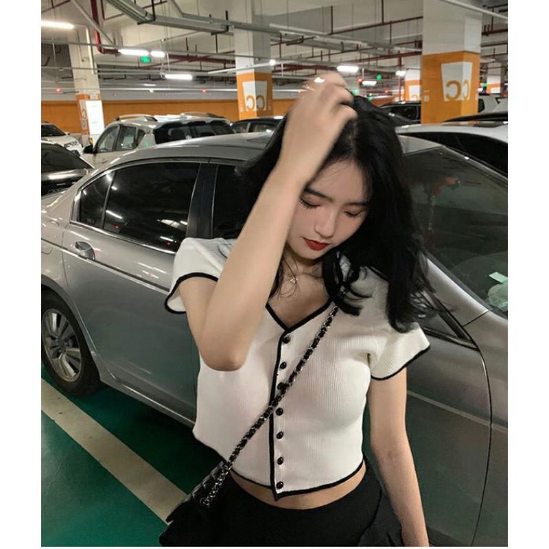 Áo croptop nút phối viền thun gân 2 màu đen trắng cực xinh