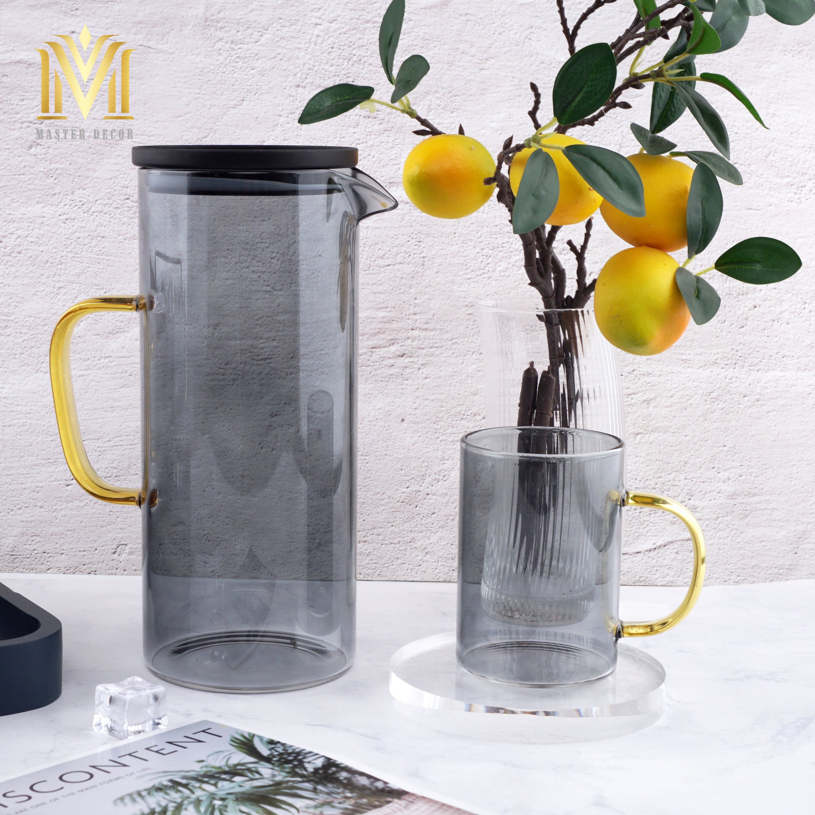 BÌNH NƯỚC BN0501K THỦY TINH MÀU ĐEN TRONG DUNG TÍCH 1500ML