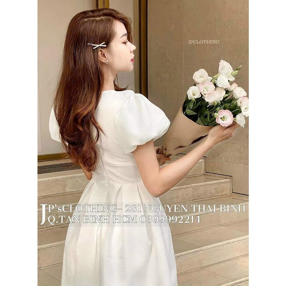 Đầm xoè tay phồng cổ tròn xếp ly
