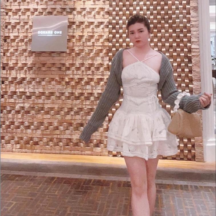 Túi xách cầm tay có dây đeo chéo viền nhún xinh lắm luôn nha