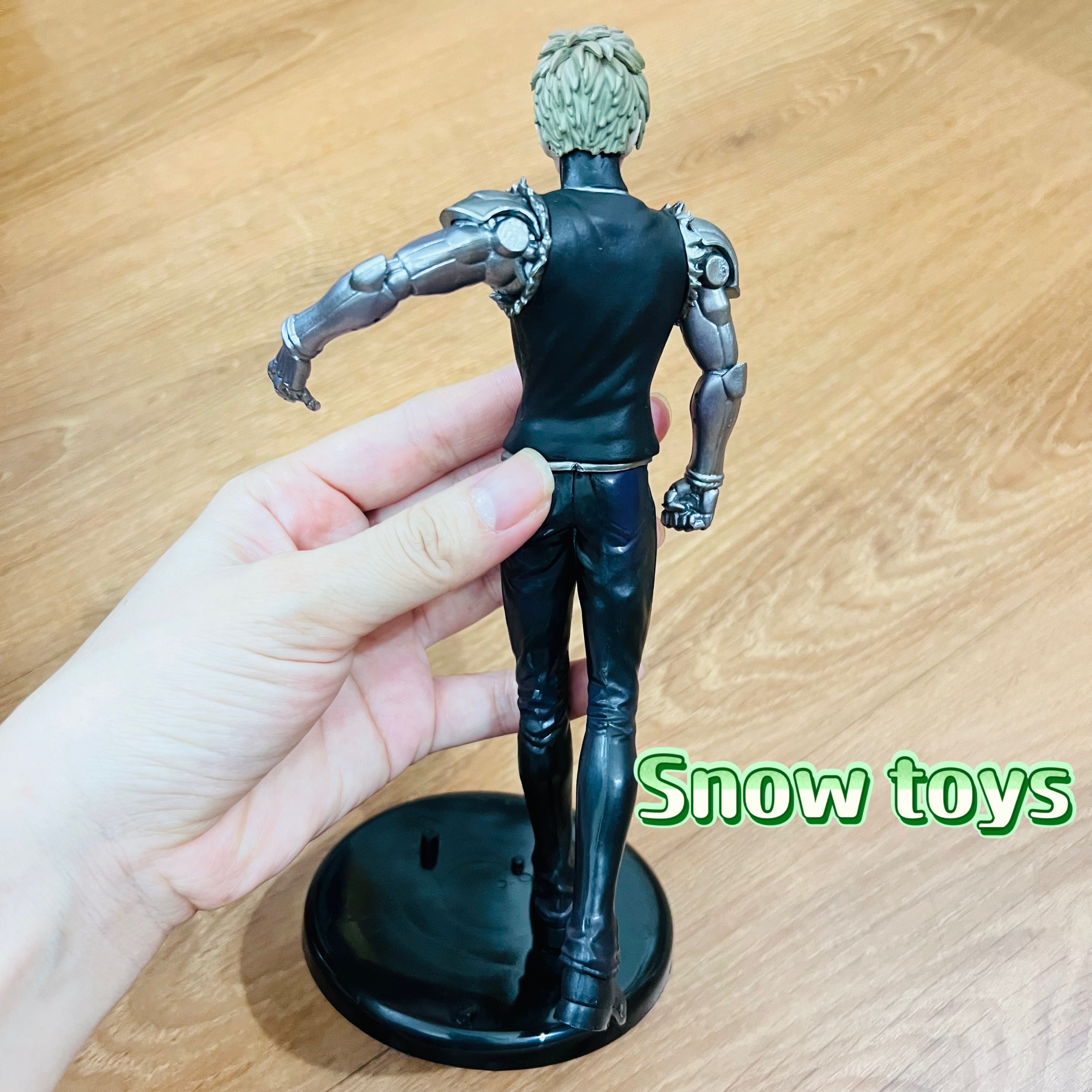 Mô hình One Punch Man - Mô hình Genos đệ tử của Saitama biệt danh Người máy hủy diệt - Cao 20cm