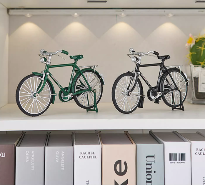 Xe đạp mini, xe đạp cổ điển trang trí phòng khách, tủ sách