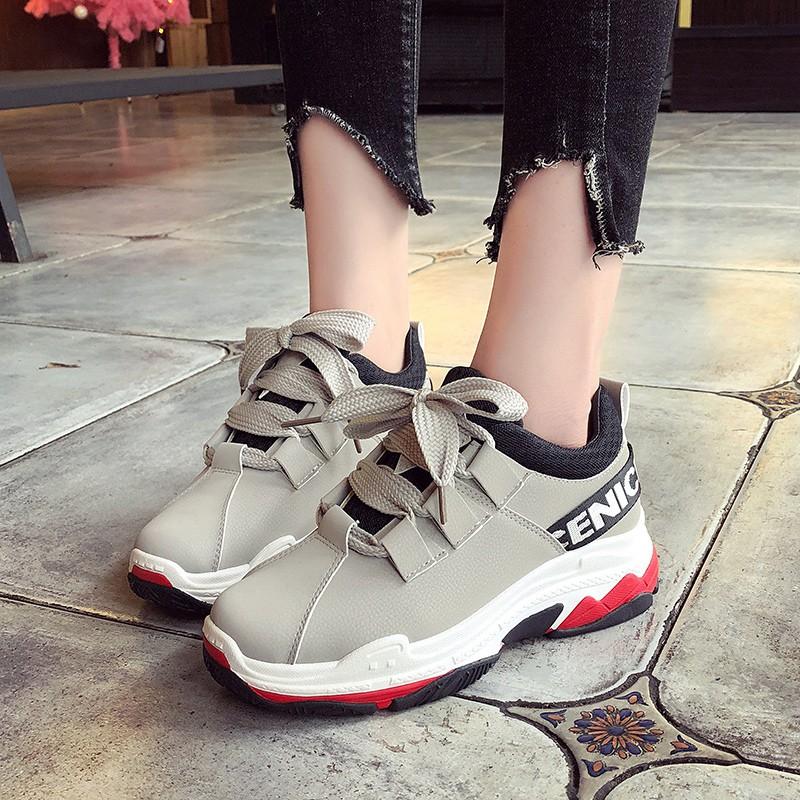 Korean ladies' sports shoes