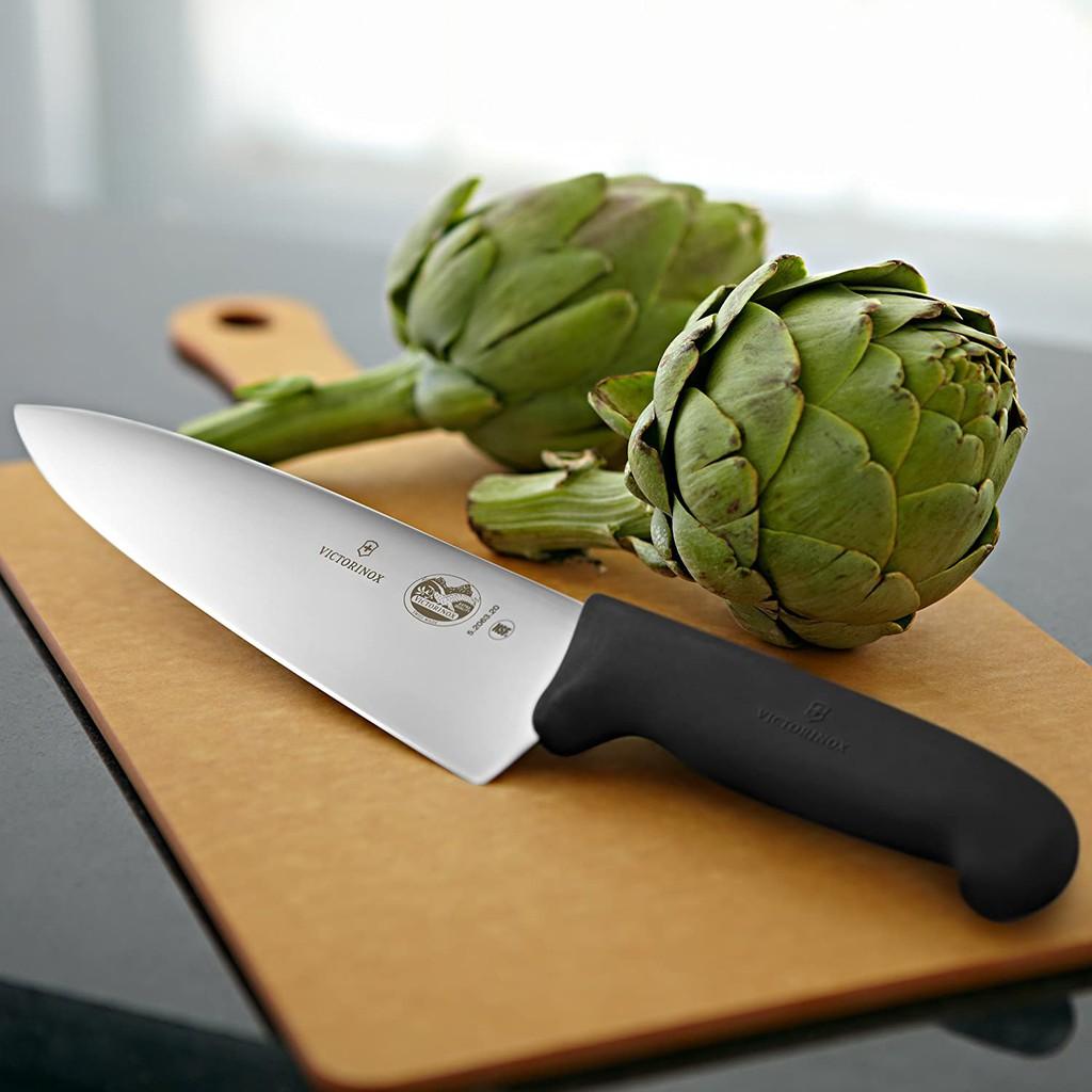 Dao bếp Victorinox Carving Knife màu đen (20cm, fibrox handle, extra broad blade) 5.2063.20