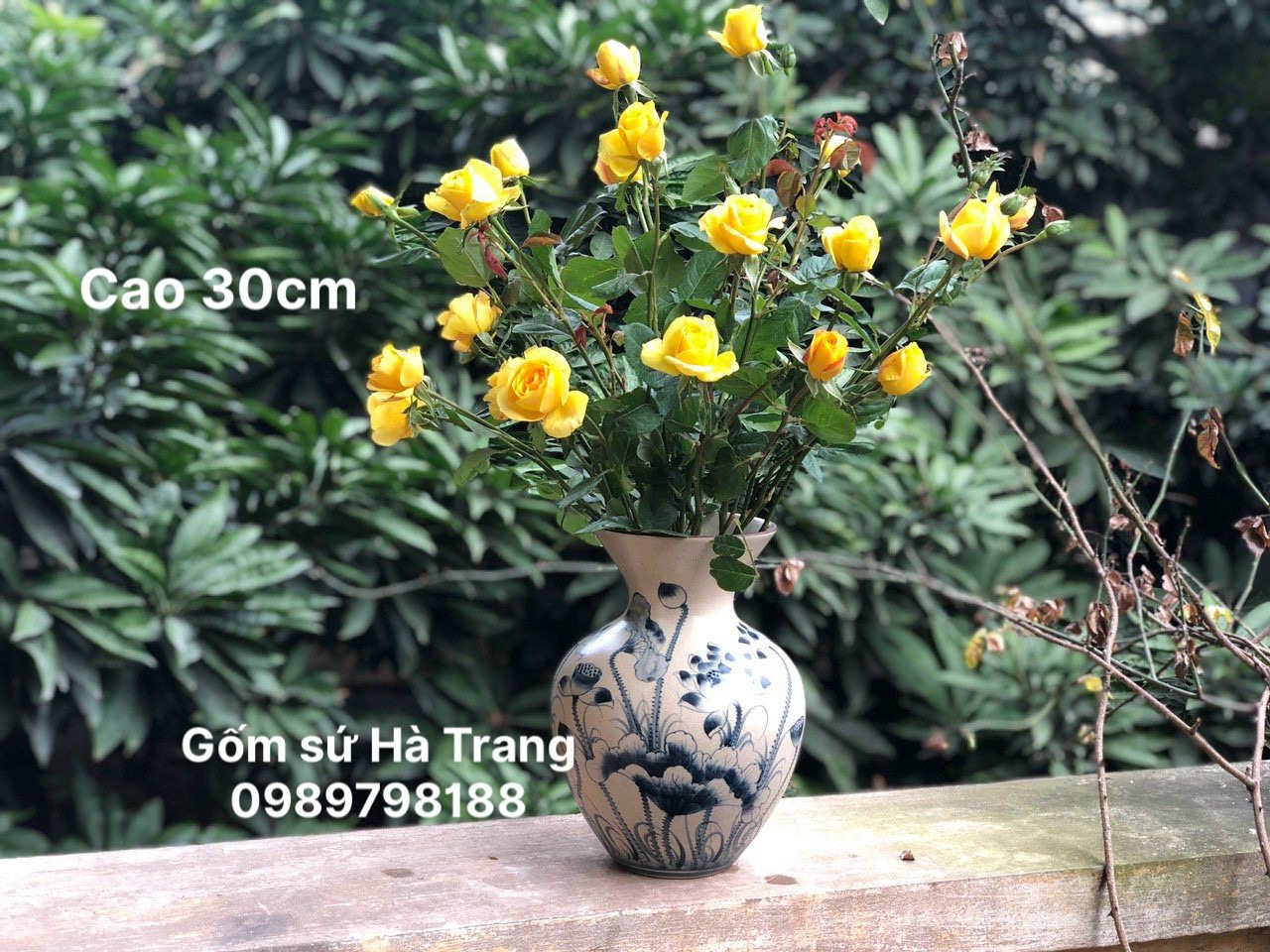 Vò cao miệng loe  Gốm sứ Bát Tràng cao cấp men rạn vẽ sen phú quý  Cao 30cm