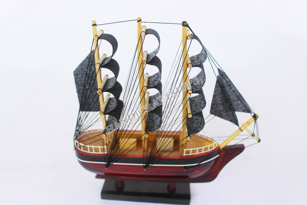 Mô Hình Thuyền Buồm mini màu đen 20cm