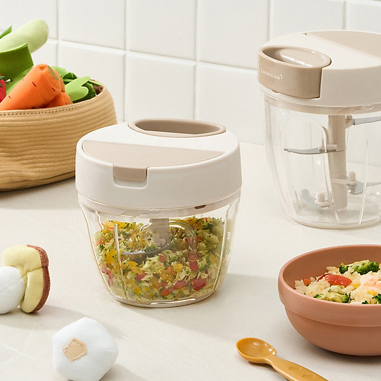 Dụng Cụ Băm Rau Củ Quả Có Nắp Bật Hiệu Locknlock CKS343BEG-650ml - Hàng chính Hãng