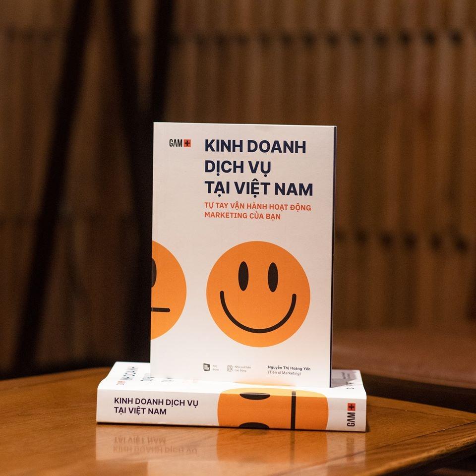 Sách Kinh Doanh Dịch Vụ Tại Việt Nam - Tự Tay Vận Hành Hoạt Động Marketing Của Bạn