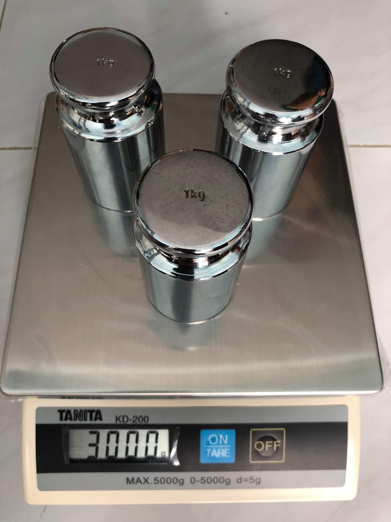 Cân Điện Tử Tanita KD-200 5 kg