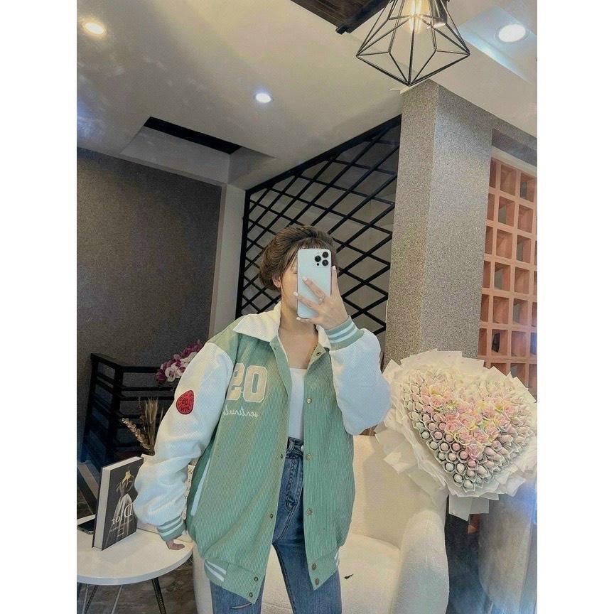 Áo Khoác Bomber Nhung 09 Tay Phối Màu Dáng Rộng Thêu Chữ Tay Bo