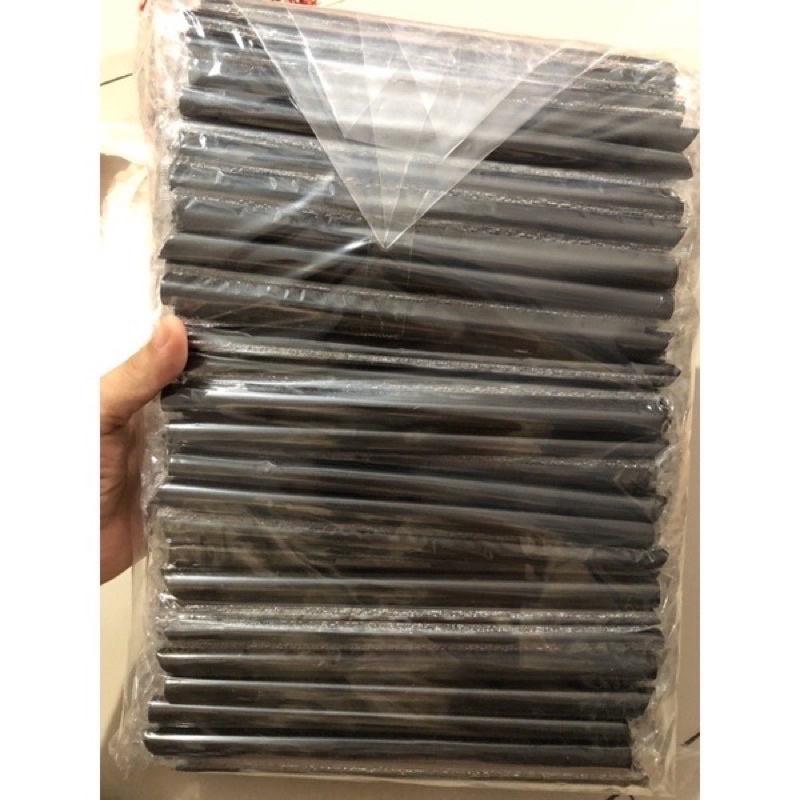 Ống hút trà sữa màu đen, trắng có màng bọc túi 100 ống