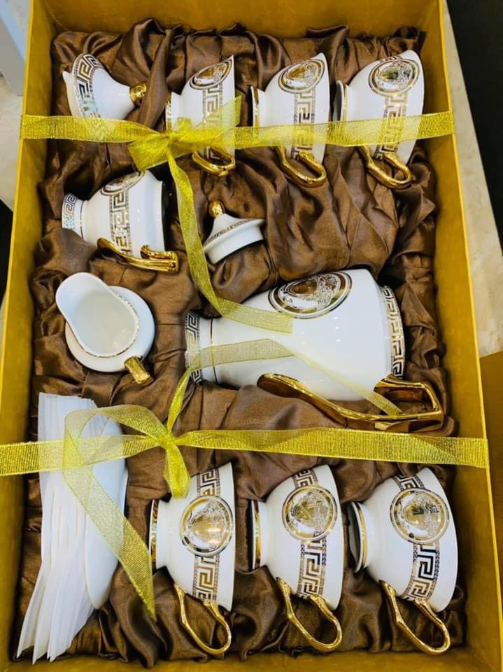 BỘ BÌNH TRÀ SỨ XƯƠNG CAO CẤP PHONG CÁCH CHÂU ÂU SANG TRỌNG, KÈM 6 ĐĨA LÓT TÁCH, 1 TỐNG TRÀ , 1 TỐNG SỮA - VD157