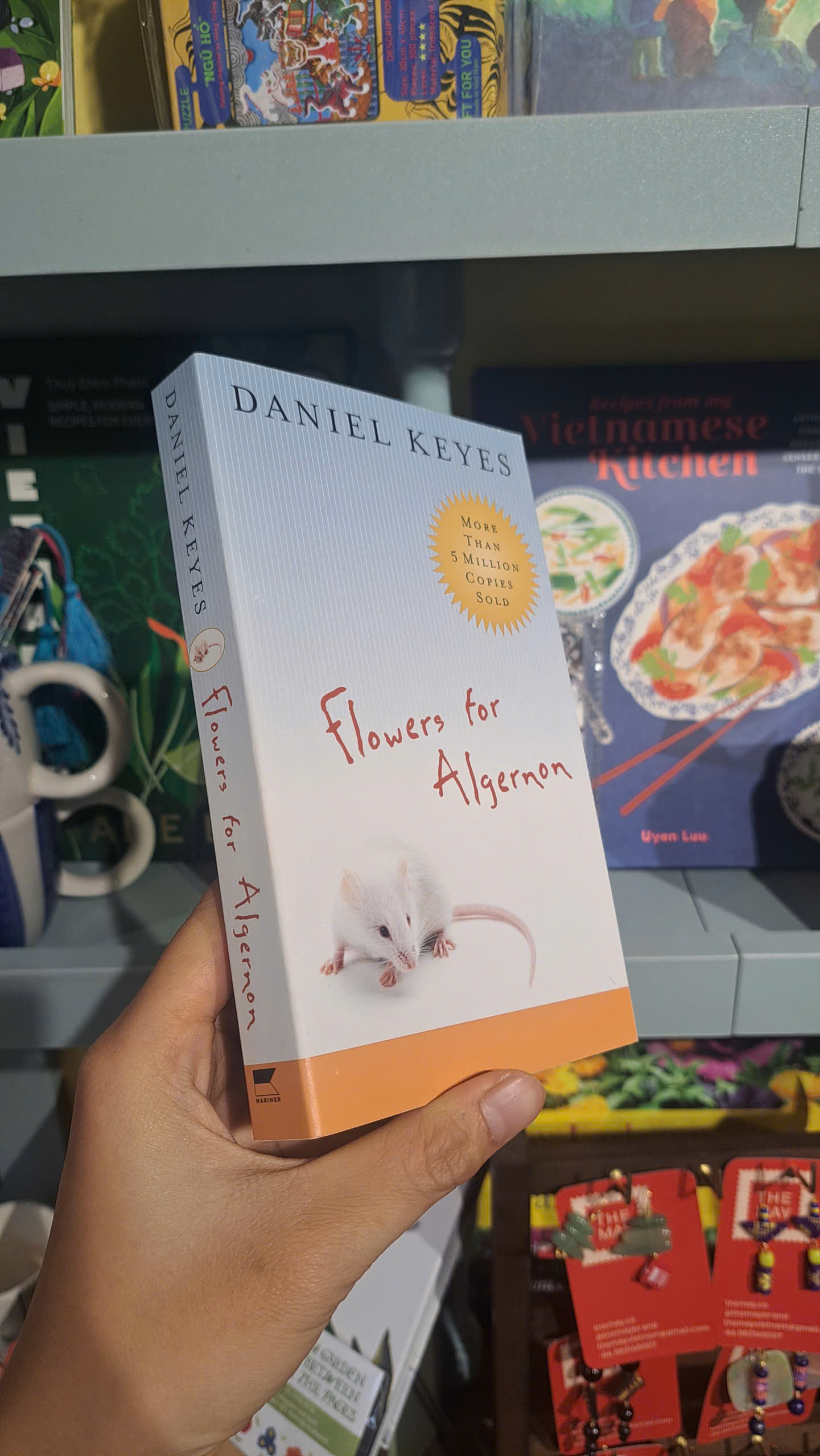 Sách - The Flowers for Algernon by Daniel Keyes | Science Fiction / Classics / Ngoại văn khổ nhỏ