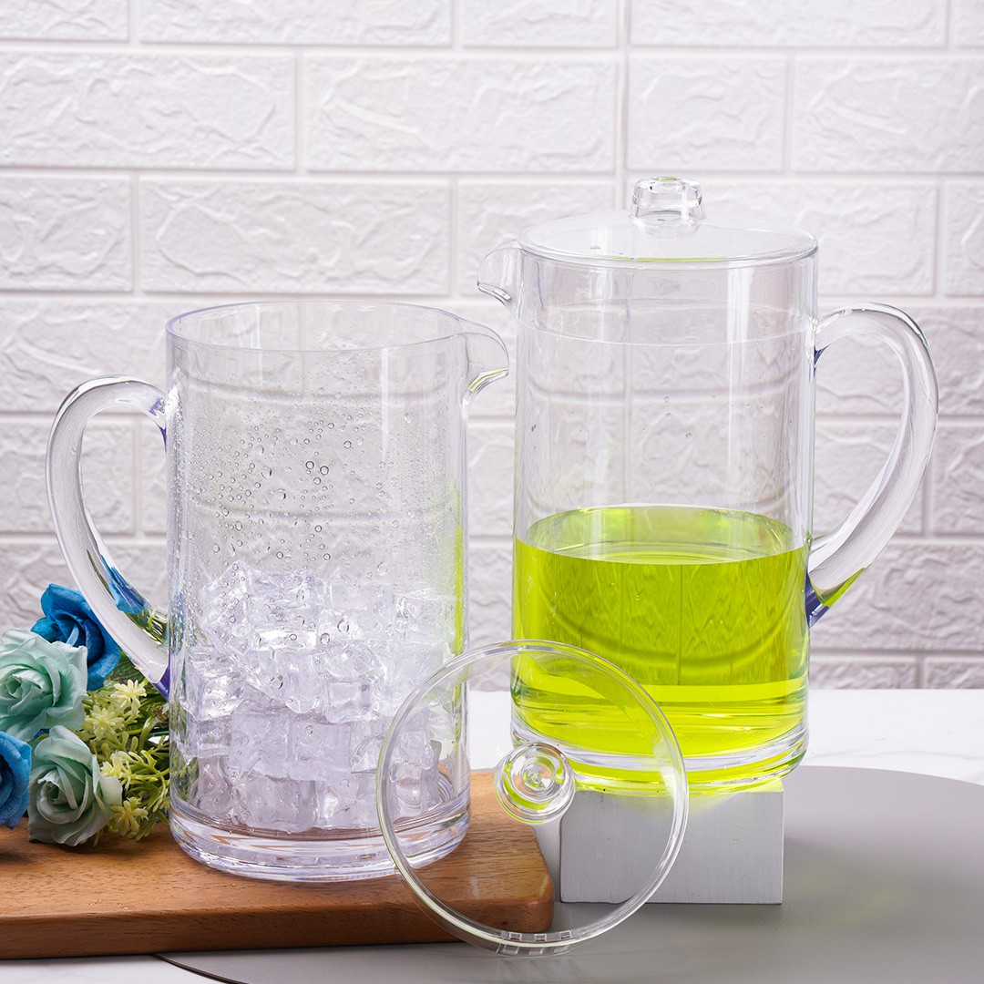 Bình nước nhựa màu trắng trong 2L 376447. NHẬP KHẨU VÀ PHÂN PHỐI CHÍNH HÃNG COBI HOME.