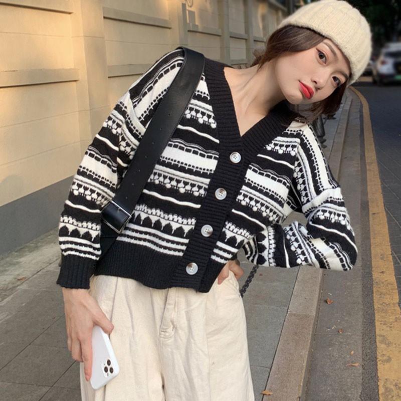 Áo Khoác Cardigan Dệt Kim Hoạ Tiết Kẻ Sọc Thiết Kế Cổ Chữ V Nữ Tính