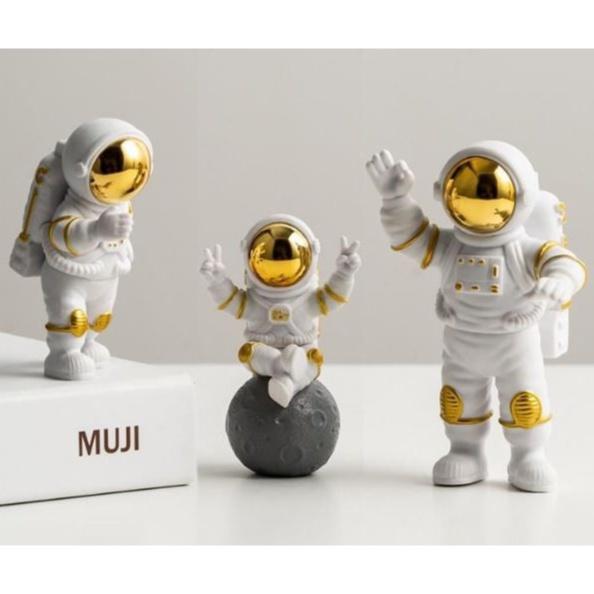 Đèn tường DANA 3 chế độ màu ánh sáng đẹp mắt họa tiết độc đáo