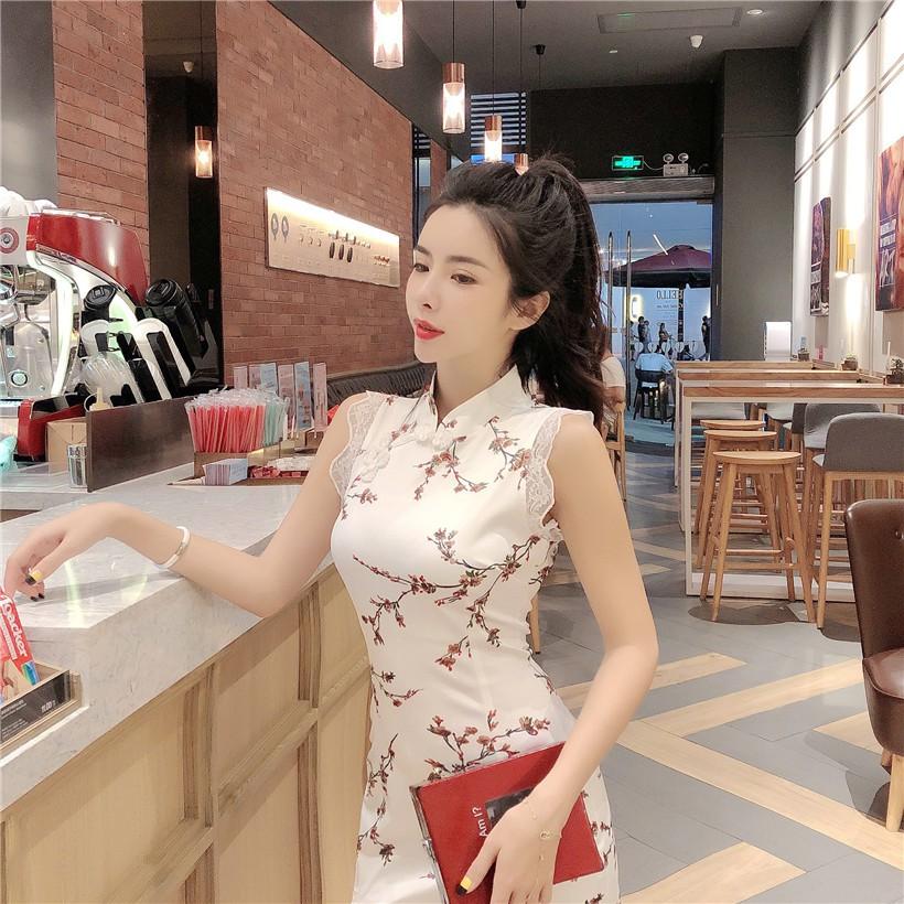 Sườn xám cách tân hoa anh đào