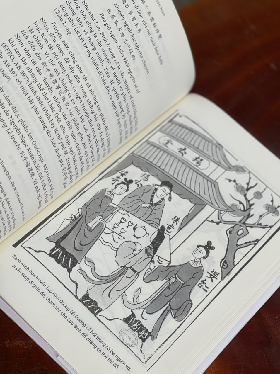 [150 bản bìa cứng giới hạn] THẾ GIỚI CỦA TRUYỆN NÔM – Maurice Durand – Olivier Tessier ký tặng - Dự án Vietnamica - NXB Tổng hợp TPHCM