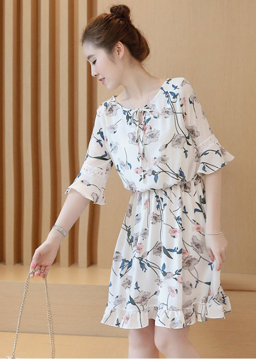 Đầm Xòe Họa Tiết Hoa Duyên Dáng Xinh Xắn