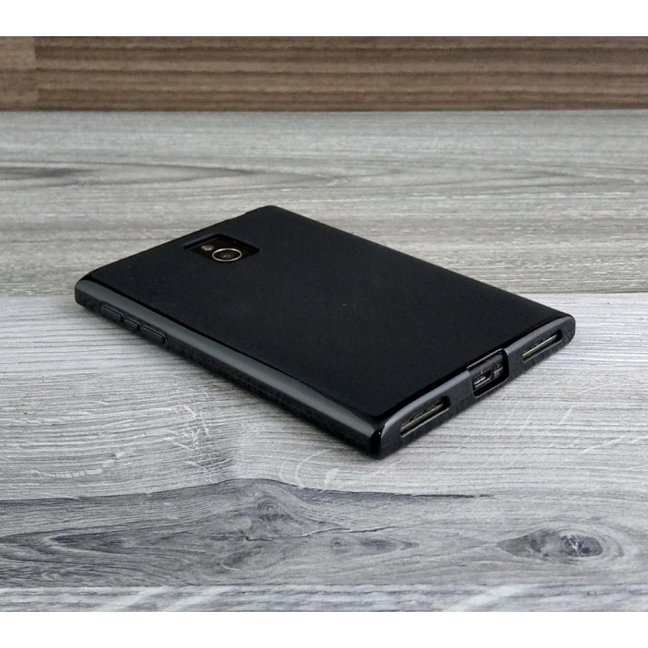 Ốp Lưng Blackberry Passport Q30 dẻo màu đen