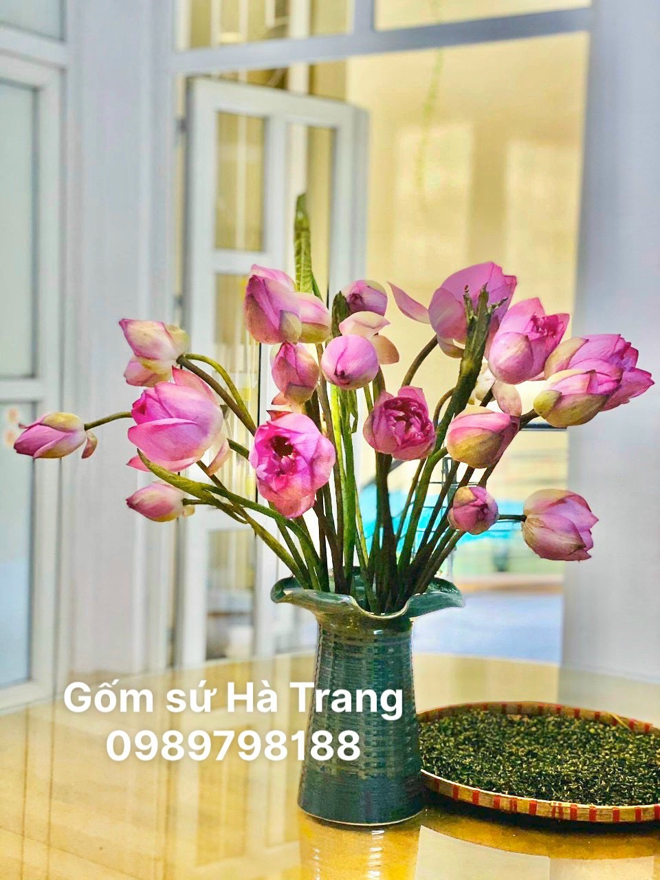 Lọ hoa mặt hồ miệng lá sen cao 26cm gốm sứ Bát Tràng cao cấp