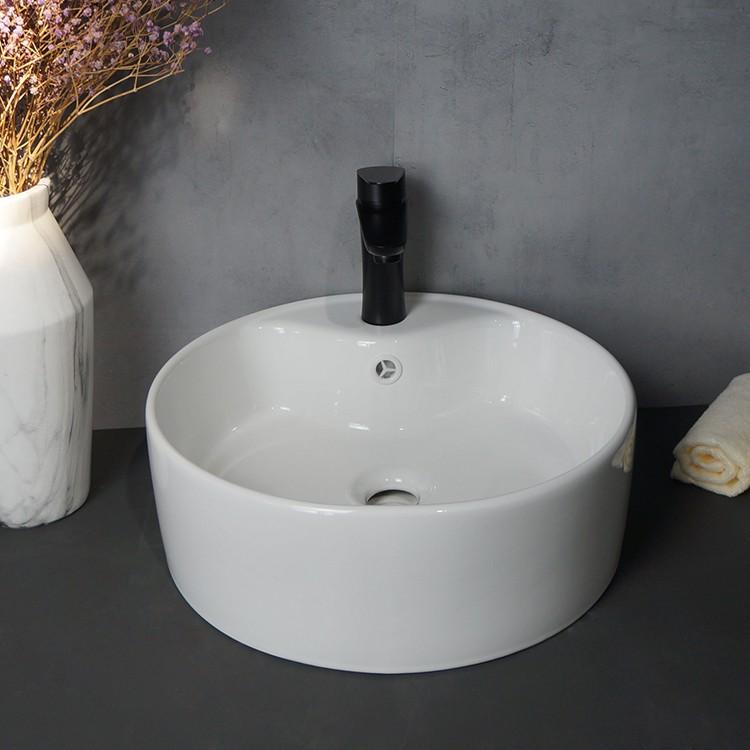 Chậu sứ lavabo tròn để bàn, màu trắng hiện đại, có lỗ vòi gắn trên