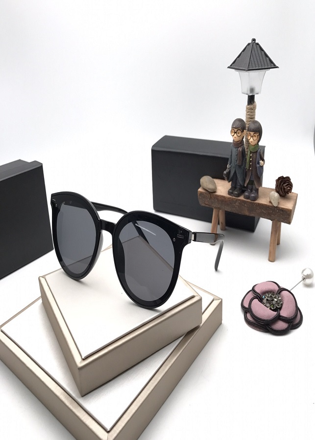 Mắt Kính Mát Thời Trang