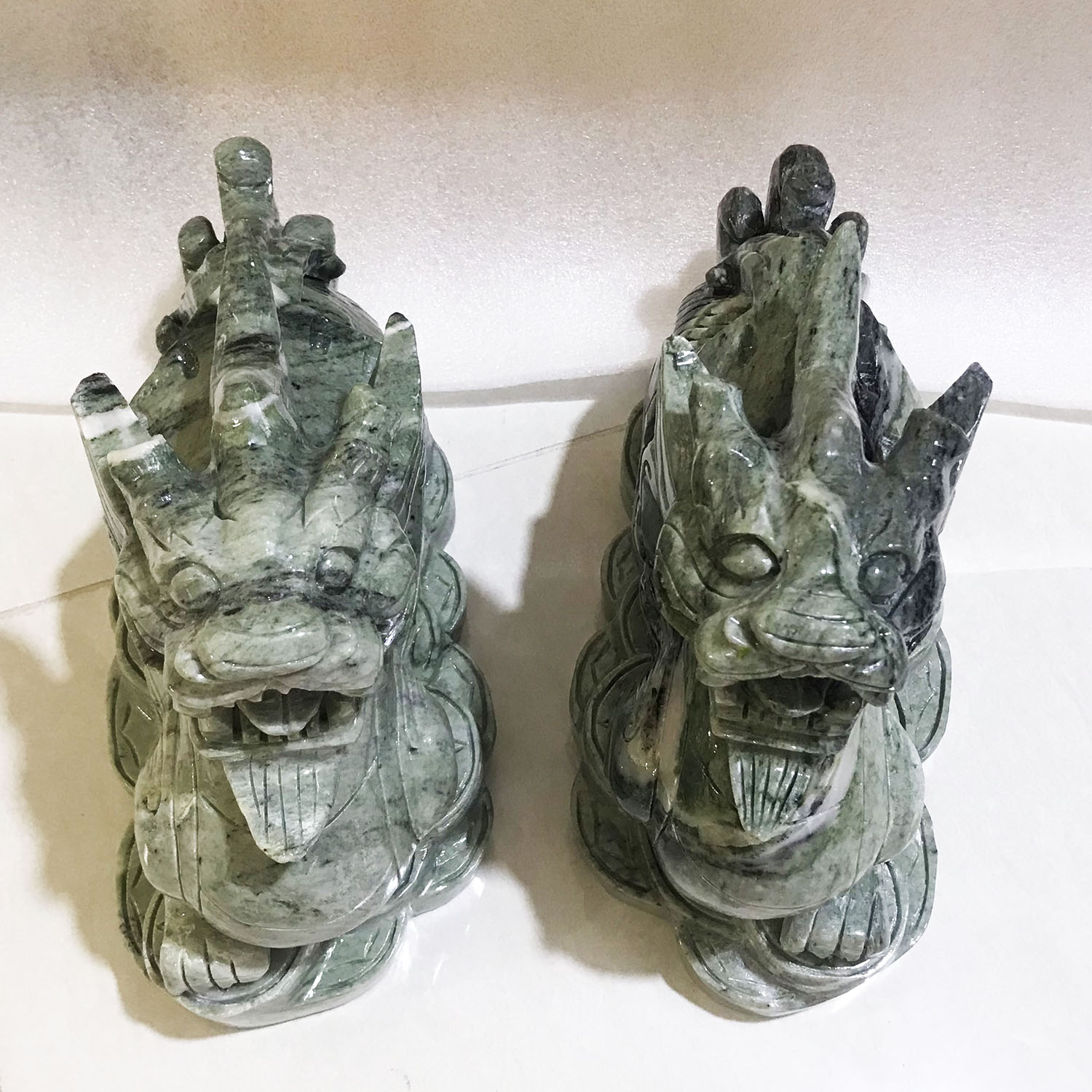 Tỳ hươu  đá tự nhiên màu xanh cho người mệnh Hỏa và Mộc dài 30cm x nặng 18 kg/cặp