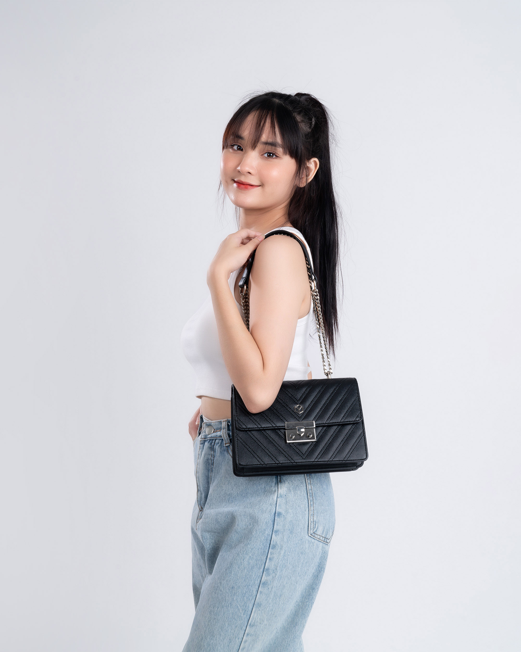 Túi Yuumy ( Thời trang nữ đi tiệc size 21 - Túi đeo chéo da Seasand YN137 )