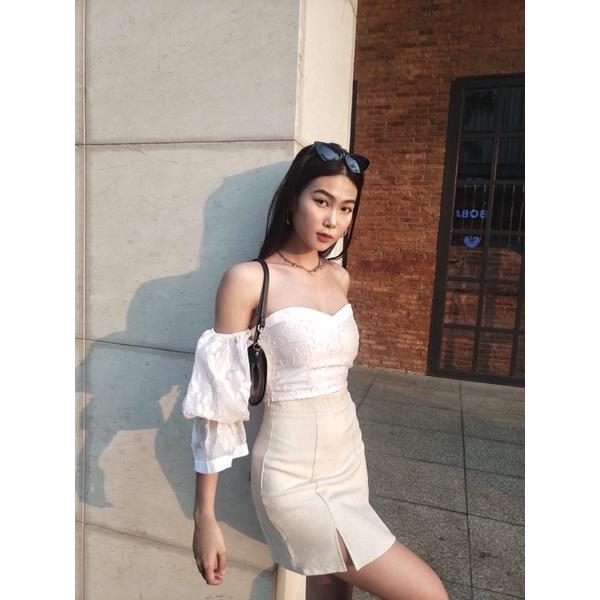Chân váy xẻ chữ A ngắn tôn body Beige Split Skirt