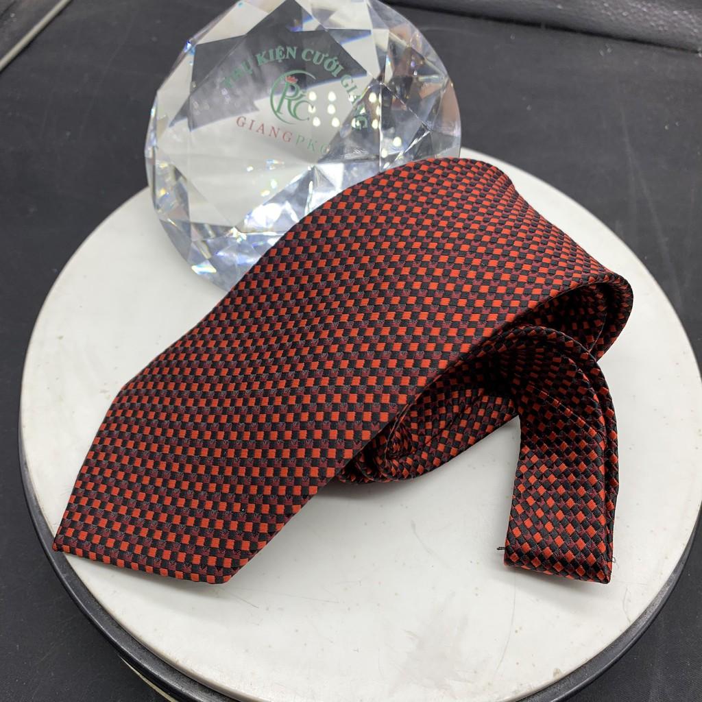 Phụ kiện nam cà vạt nam bản 8cm Giangpkc tháng 5-2021- cà vạt đỏ đô kẻ đỏ đen
