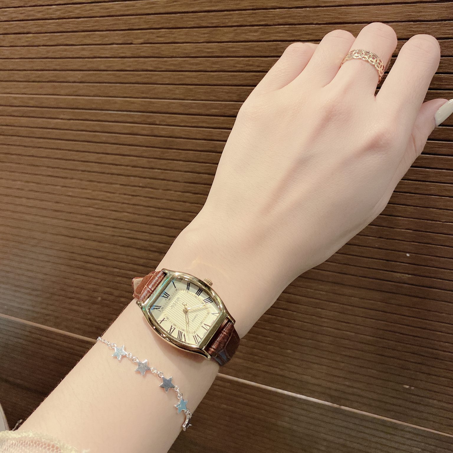 Đồng Hồ Nữ Julius Hàn Quốc JA-703LC Cổ Điển Dây Da Màu Nâu