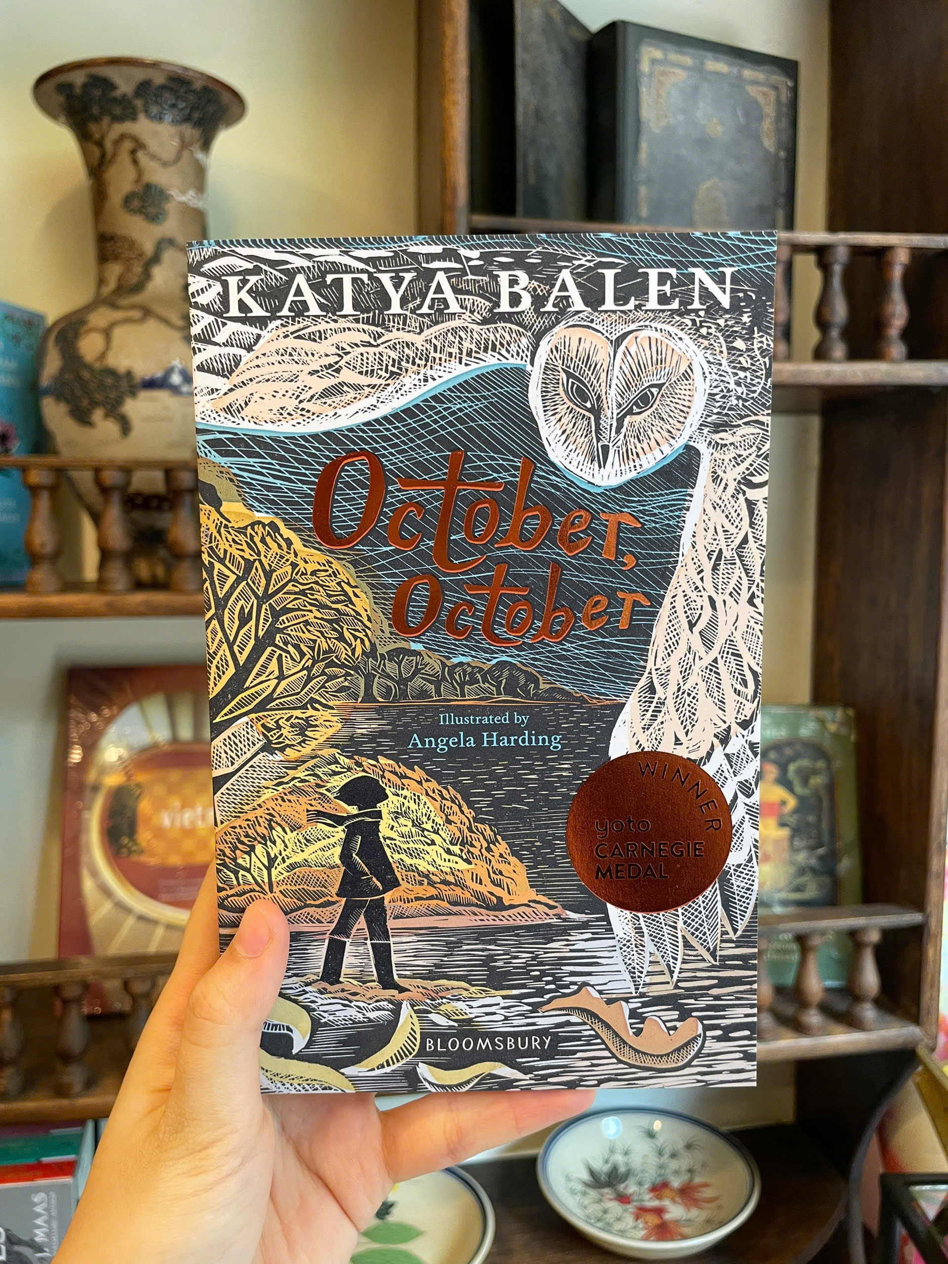 Sách - October, October by Katya Balen - Fiction/Novels book in English - Sách Ngoại Văn