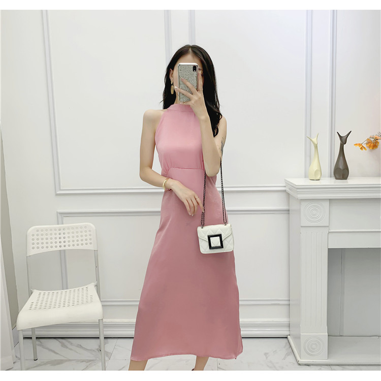 Đầm cổ yếm hở lưng màu hồng ngọt ngào - A17F