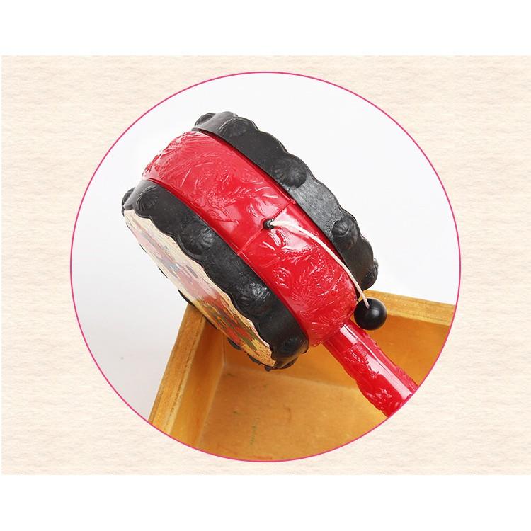 Trống Lắc Tay Dài 19cm Hoạ Tiết Truyền Thống