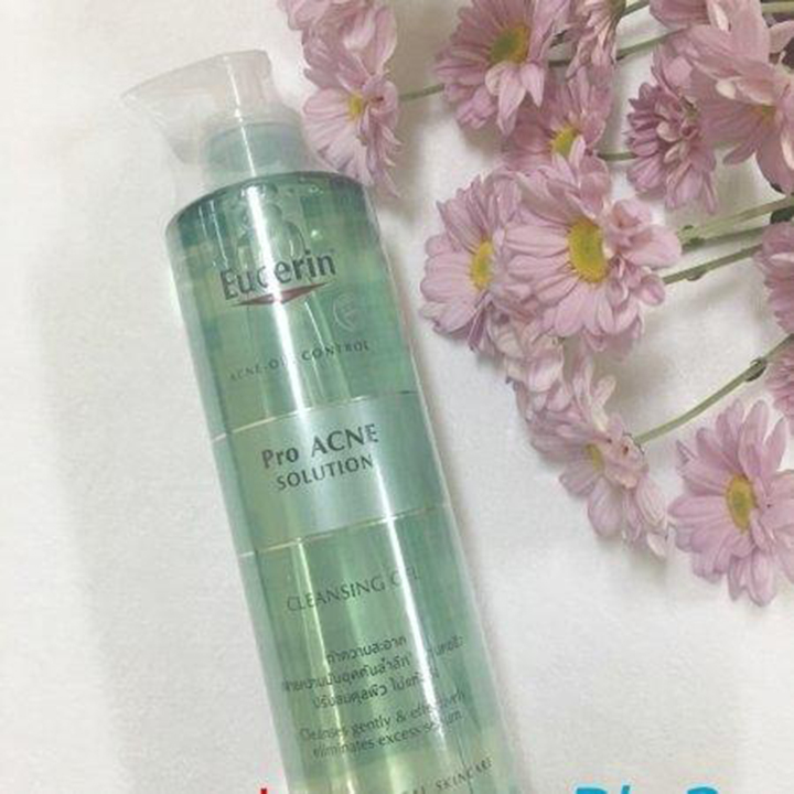 Gel rửa mặt dành cho da nhờn mụn Eucerin ProAcne Cleansing Gel 200ml + tặng bọt biển rửa mặt