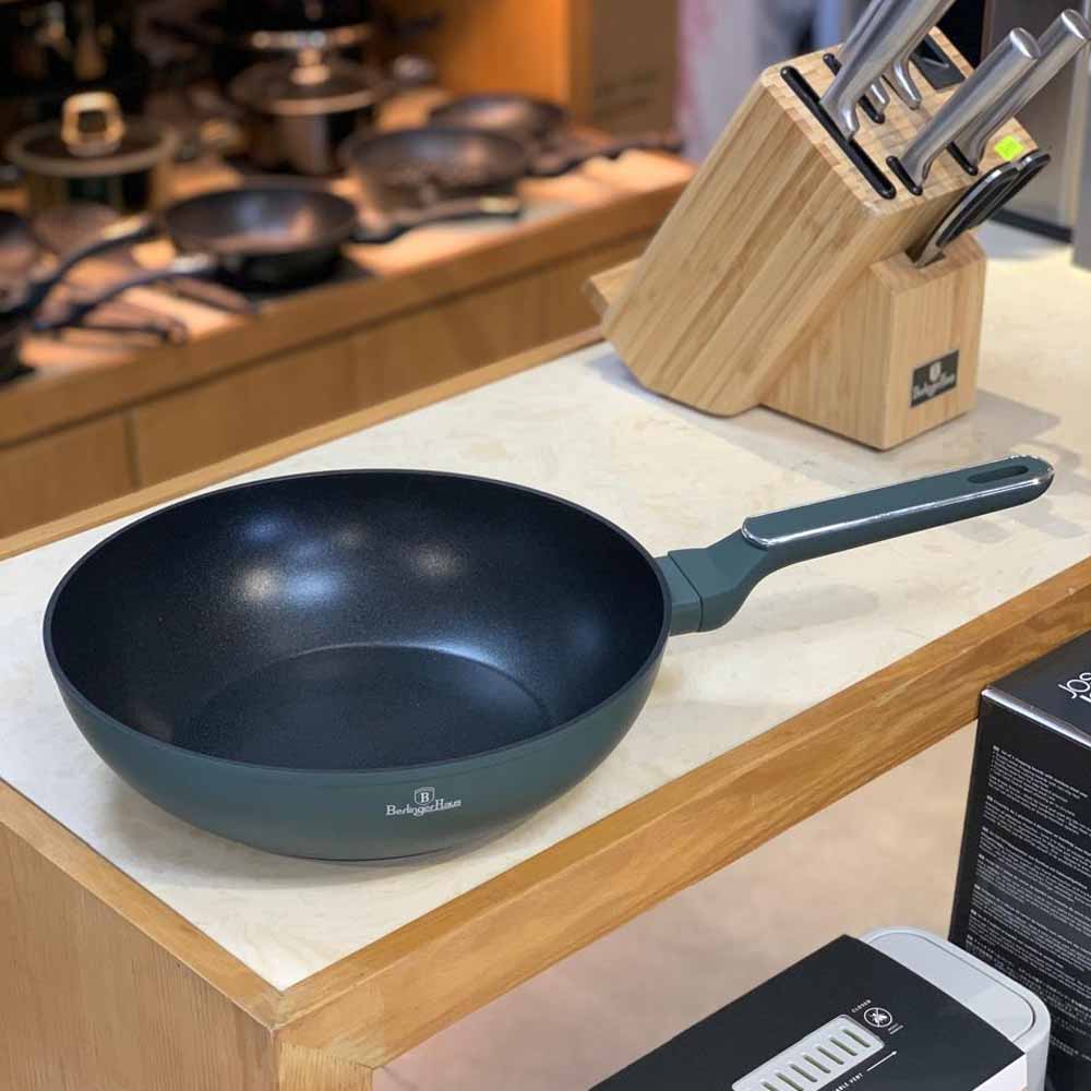 Chảo sâu lòng Berlinger Haus BH/8158 28cm màu xanh lá – Matte Green Collection hàng chính hãng