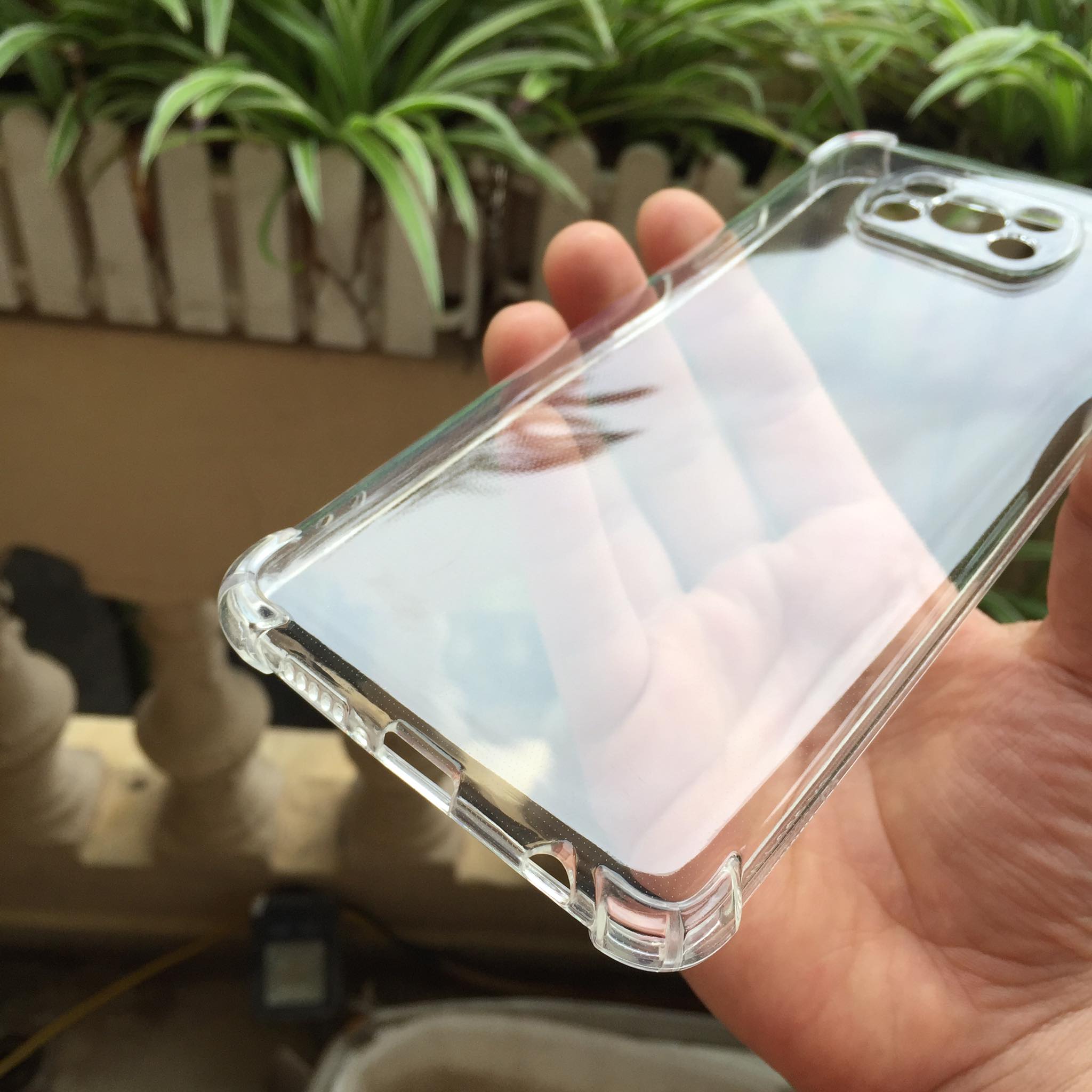 Ốp lưng silicon cho Xiaomi Poco X3 NFC - chống sốc gờ cao 4 góc trong suốt