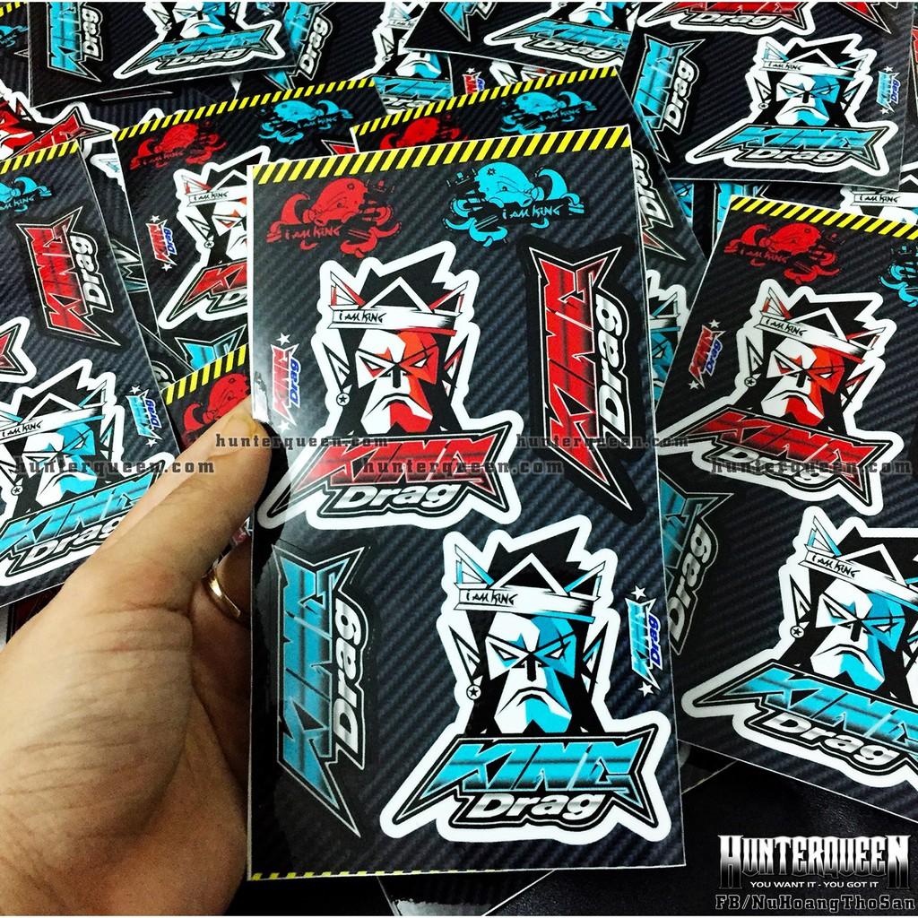 Bộ hình dán logo King Drag xanh đỏ. Decal cao cấp chống nước, sắc nét, bền màu, dính chặt.
