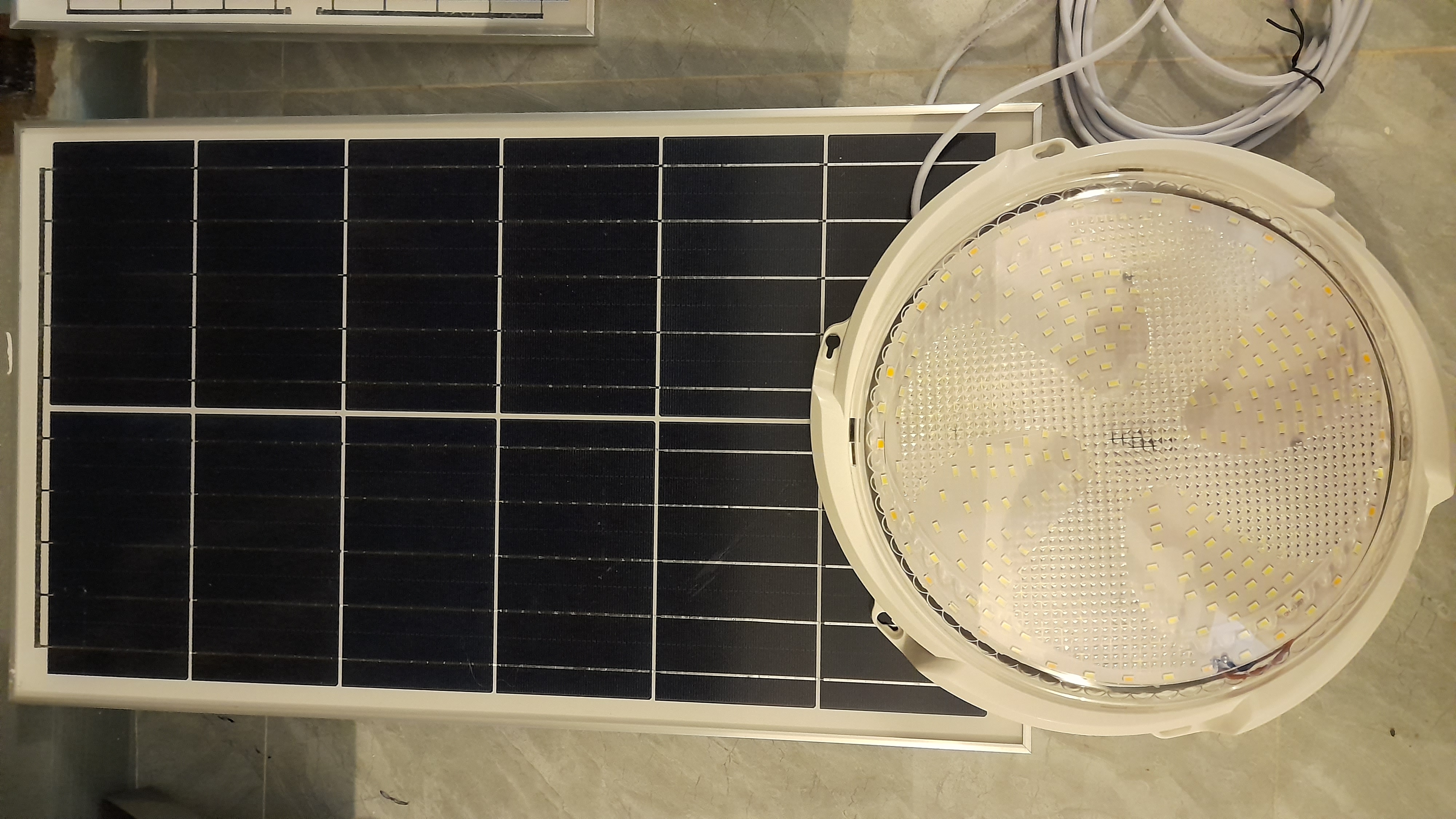 Đèn Ốp trần năng lượng mặt trời 300W loại 1
