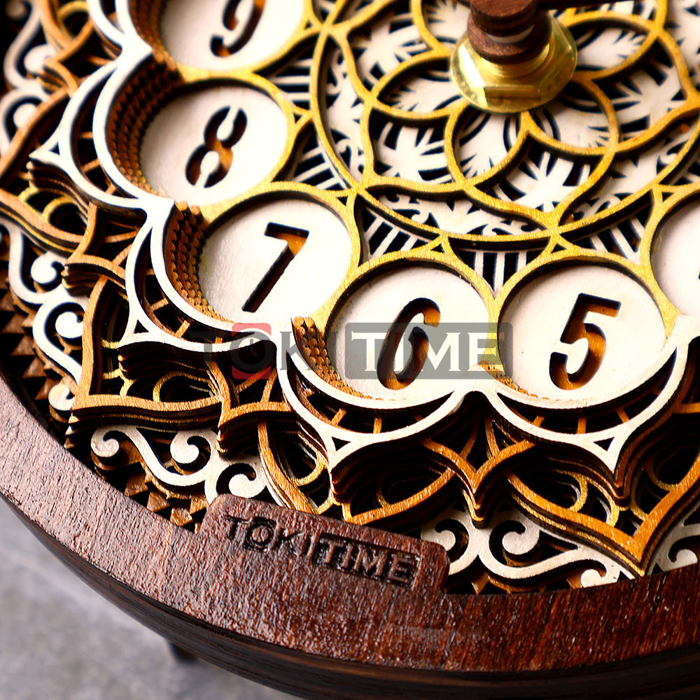 Đồng hồ gỗ để bàn phong cách nghệ thuật – Xếp Lớp 3D độc đáo