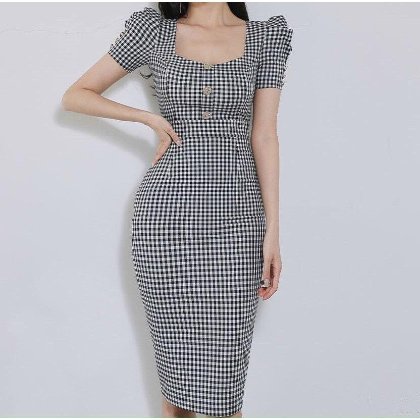 Đầm Ôm Caro Tay Bồng, Đính Nút, Tôn Dáng, Tôn Da, Đơn Giản Nhưng Sang Xịn