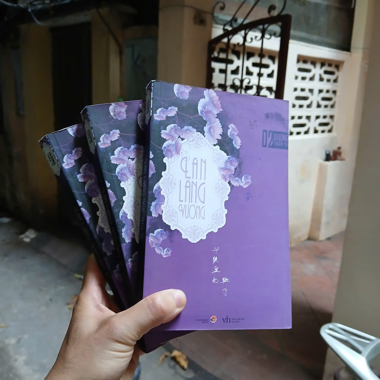 Sách: Lan Lăng Vương tập 2