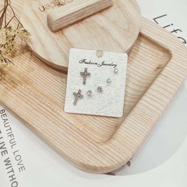 Set khuyên nụ đá chữ thập