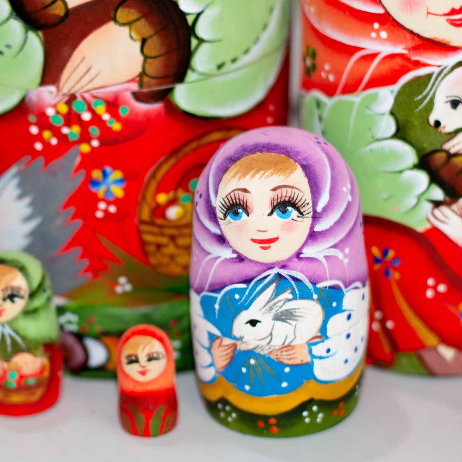 BÚP BÊ NGA 7 LỚP CAO 21CM HỌA TIẾT "CÔ BÉ THÔN QUÊ NGA"